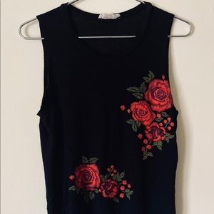Rose muscle tee